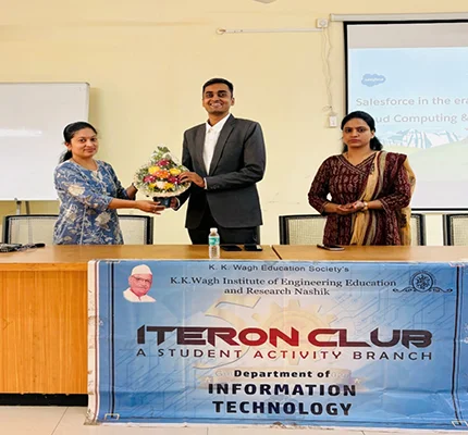 Salesforce in the era of cloud Computing and AI